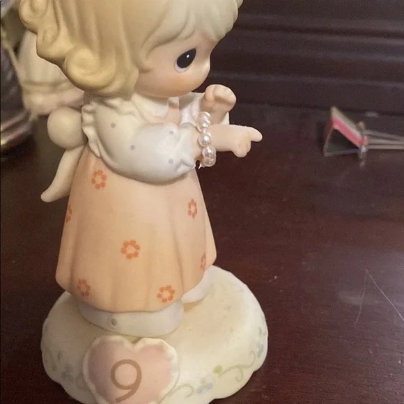 Precious moments ages 1-16 - Picture 10 of 12